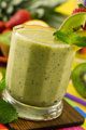 Kiwi Bananen Smoothie Gesundheits Drink mit Daily BioBasics